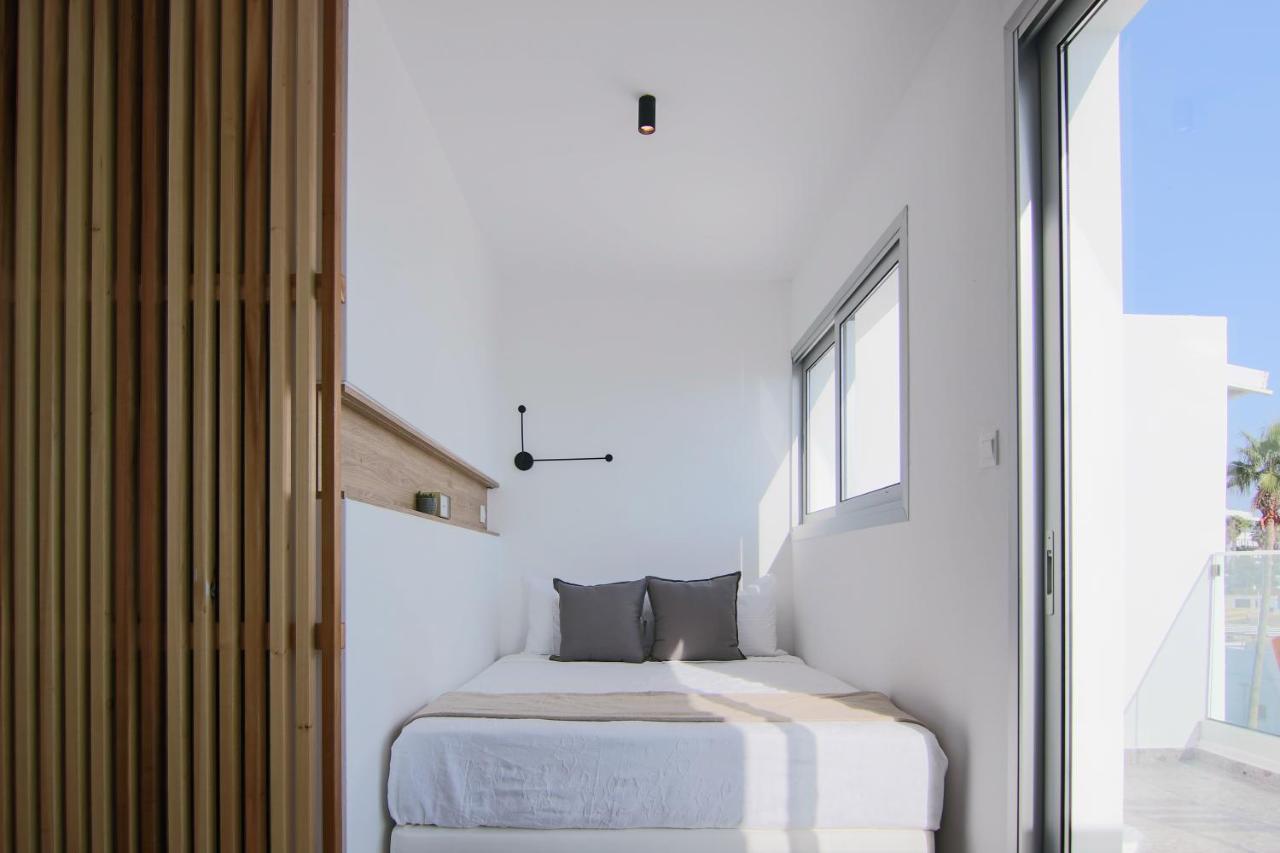 Phaedrus Living Seaview Modern Flat Lighthouse 52 Apartment Paphos Ngoại thất bức ảnh